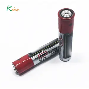 Hot bán powercell Sản phẩm mới giá rẻ nhà máy PVC Áo khoác pin 1.5V giá rẻ AAA R03 UM4 AA R6 um3 cho đèn pin