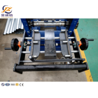 Machine de formage de gouttières en acier coloré hydraulique à commande PLC robuste pour bâtiments commerciaux