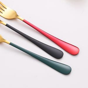 Ensemble de couverts en acier inoxydable 24 pièces avec boîte de couleur pour cadeau de Noël - Product Image 5