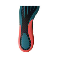 Semelles intérieures de chaussures de football plaquées fibre de carbone à rebond élevé Coussinets de chaussures en EVA légers antidérapants Crampons de football élastiques Inserts de chaussures