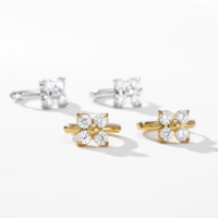 YF8297 INS - Aretes Minimalistas de Acero Inoxidable Chapado en Oro de 18K con Circonita Brillante en Forma de Flor de Cuatro Pétalos, Resistentes al Agua, para Mujer, Regalo