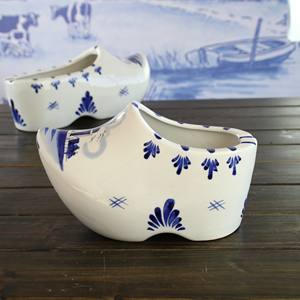 Chaussures en porcelaine peintes à la main, motif tulipes, bleu de Delft, très vendues, décoration intérieure - Product Image 5