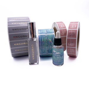 Rollo de etiquetas adhesivas con logotipo personalizado resistente al agua, etiquetas de embalaje de vinilo para botellas de cosméticos, etiquetas impresas con calidad superior - Product Image 3