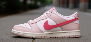 <span class=keywords><strong>Nike</strong></span> Dunk Low Gs Triple Pink Zapatos casuales para niños Parte superior sintética Suela de goma con cordones Punta redonda Todas las estaciones - Product Image 2