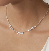 Collier personnalisé multi-noms pour maman, 1 à 4 noms personnalisés, plaqué or 18 carats, colliers pendentifs personnalisés avec les noms de la famille, colliers tendance