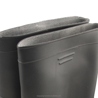 Imperméable sécurité unisexe bottes de pluie arrivée pas cher véritable plastique Pvc nouveau noir adulte bottes d'hiver Midi maille talon plat 100% PVC