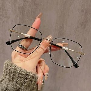 Monturas de Gafas Rectangulares para Mujer Wangluo, Borde Dorado, Lentes de PC con Protección Anti Luz Azul, Montura Completa O3 5057 - Product Image 2