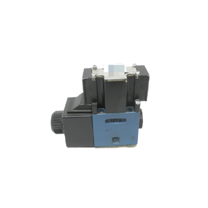 PLC 4WE6D61EW110N9DAV 油圧方向制御ソレノイドバルブ 24V-DC プログラミングコントローラー - Product Image 1