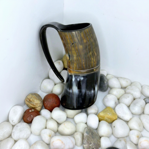 Vente en gros de mugs en corne viking, corne à boire naturelle faite à la main, chopes à bière, cadeau pour festival médiéval et Renaissance - Product Image 1