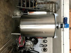 Recipiente de mezcla de acero inoxidable SS con agitador Grado GMP para uso industrial - Product Image 3