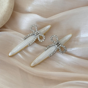 กิ๊บติดผมประดับโบว์หรูหรา กิ๊บหนีบ<span class=keywords><strong>ผม</strong></span>แบบ BB อุปกรณ์ตกแต่งผมสไตล์เกาหลี สำหรับงานปาร์ตี้และใช้ในชีวิตประจำวัน - Product Image 4