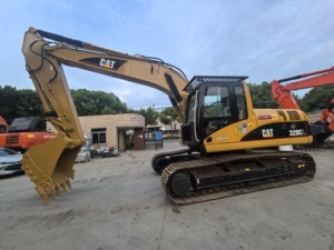รถขุดไฮดรอลิกตีนตะขาบ CAT 320CL มือสอง สภาพดี รถขุดตีนตะขาบ CAT 320CL Caterpillar มือสอง มีสินค้าในสต็อก - Product Image 1