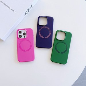 <span class=keywords><strong>Étui</strong></span> magnétique en silicone liquide pour iphone 15 <span class=keywords><strong>étui</strong></span> de téléphone <span class=keywords><strong>à</strong></span> cadre d'objectif matériel <span class=keywords><strong>étui</strong></span> en flanelle de silicone d'origine pour iphone 15pro max - Product Image 6