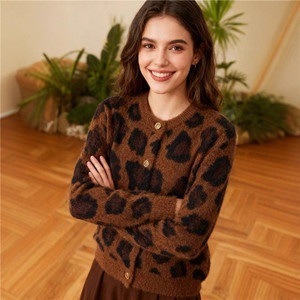 Promoção: Cardigãs Femininos Cropped com Estampa de Leopardo, Casacos de Tricô Abertos na Frente, Suéteres e Jaquetas com Botões de Crochê - Product Image 3