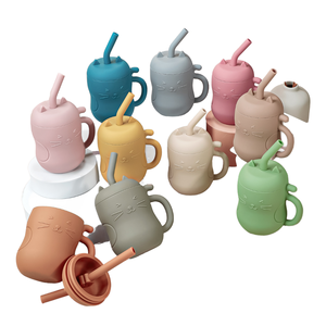 Assiette à ventouse en silicone de qualité alimentaire anti-déversement avec base robuste pour l'alimentation et le sevrage des bébés 24,5 cm x 21,2 cm x 3,1 cm Fabriquée au Vietnam - Product Image 3