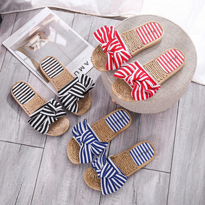 Pantuflas Cómodas para Mujer, de Interior y Exterior, con una Sola Correa, Elegantes, con Lazo, Tacón Plano, Diseño a Cuadros, Antideslizantes, Ligeras - Product Image 1