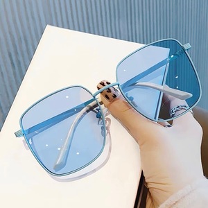 <b>Retro</b> Frosted Green <b>Sunglasses</b> Women Large Square Frame Metal UV400 Protection Class 2 Sunshades Korean Style Trendy - Product Image 1