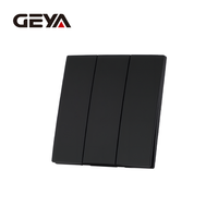 Interrupteurs muraux modernes GEYA de haute qualité, logo en couleur, norme britannique 86*86mm, 250V 16A, 3 gangues, 1 voie, matériau PC durable, étanche