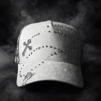 Casquette de baseball en daim structurée avec garniture cloutée et ornement frontal – Vente en gros