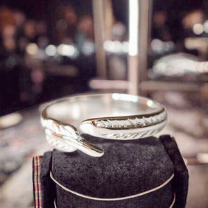 Bague ouverte en argent 925, design tendance à plumes, cadeau pour femmes chrétiennes, bijoux - Product Image 3