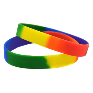 Love Is Love LGBT <span class=keywords><strong>Amistad</strong></span> Big Rainbow Pulsera de silicona Unisex Pride Event Pulseras con logotipo personalizado para el orgullo <span class=keywords><strong>gay</strong></span> - Product Image 3