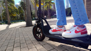 Entrepôt américain livraison gratuite <span class=keywords><strong>Freego</strong></span> F12 500W Scooters électriques puissant et rapide <span class=keywords><strong>E</strong></span> <span class=keywords><strong>Scooter</strong></span> pour adulte - Product Image 3