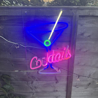 Enseignes au néon en gros, conception personnalisée, panneau d'affichage LED extérieur, boîte lumineuse publicitaire pour la décoration de magasins, restaurants et entreprises
