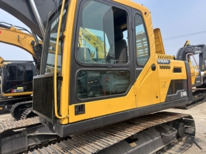 Excavatrice sur chenilles Volvo EC140DL d'occasion, 14 tonnes, faible nombre d'heures de travail - Product Image 2