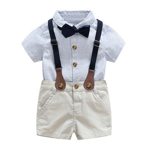 Tenue décontractée coréenne pour enfants Chemise à rayures à manches longues avec nœud papillon et <span class=keywords><strong>salopette</strong></span> pour <span class=keywords><strong>garçon</strong></span> Ensemble deux pièces printemps - Product Image 1
