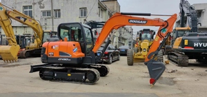Miniexcavadora de cadenas Doosan DX60/DX55 con horquilla auxiliar, motor y bomba de cucharón de alta fuerza de ruptura <span class=keywords><strong>para</strong></span> canteras - Product Image 5