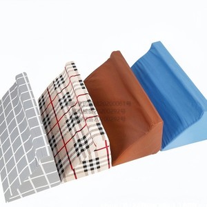 Coussin triangulaire en forme de R, en éponge haute densité, anti-escarres, pour personnes âgées, soutien dorsal, tapis de positionnement - Product Image 1