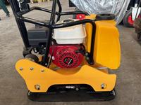 Vente flash : Compacteur de plaques hydraulique réversible 30KN Force avant/arrière pour asphalte/gravier