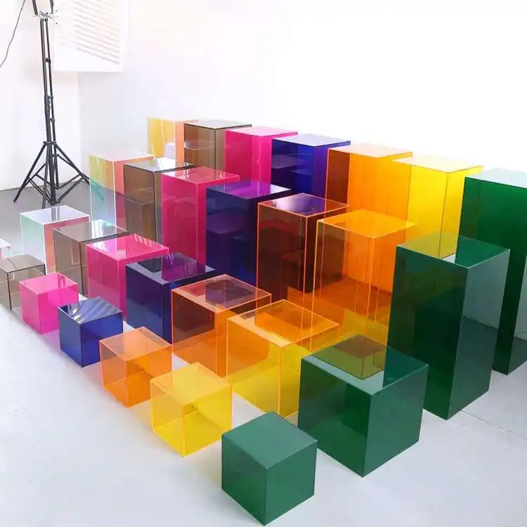 Customized Acrylic Display Rack For Clothing Shop Design Plexiglass Exhibition Stand Square Plinth Pmma Acrylic Cube