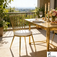 Chaise minimaliste à dossier vertical en acier inoxydable, siège rond en velours blanc, chaise de salle à manger pour mariage en plein air