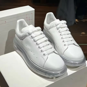 Scarpe <span class=keywords><strong>Bianche</strong></span> McQueens 2026 Nuove con Ammortizzazione, Scarpe Casual di Lusso di Alta Qualità per Corsa e Camminata, Scarpe da Uomo in Pelle di Design - Product Image 2