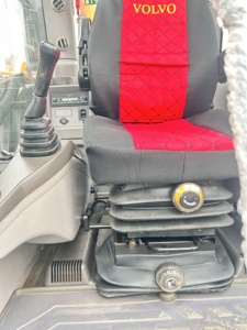 Excavadora Volvo EC380DL Usada con Motor, Capacidad de Cucharón de 1.9m, Potencia de 160KW, Peso Operativo de 38 Toneladas, Buen Estado - Product Image 4