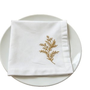<span class=keywords><strong>Serviette</strong></span> de table carrée et torchon de banquet de <span class=keywords><strong>mariage</strong></span> en coton lin français brodé feuille d'or pour table de salle à manger occidentale d'hôtel - Product Image 5