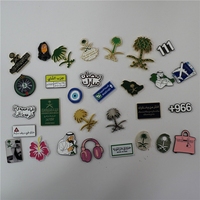 Autocollant de téléphone personnalisé en métal saoudien, broche, épinglette émaillée, logo de conception pour autocollant de téléphone