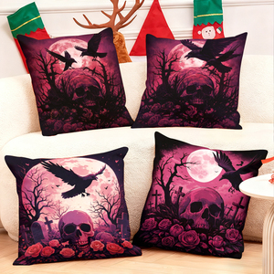 Coussins décoratifs gothiques d'Halloween avec des crânes, des corbeaux et une lune pleine pour une décoration saisonnière effrayante - Product Image 1