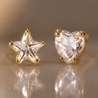 Collection de Boucles d'Oreilles Clous Solitaires Mylove Personnalisées en Laiton Plaqué Or 18K avec Zircons Cubiques Géométriques (Carré, Cœur, Étoile, Ovale) – Vente en Gros