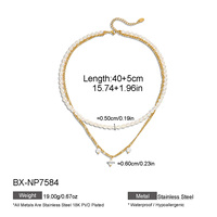 Collier en perles de riz dorées à deux niveaux, avec petites perles ovales blanches en haut et chaîne Figaro en bas, orné de trois breloques, pour femme, usage quotidien