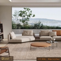 Tapis moderne abstrait LandScopeTech, motif floral traditionnel vieilli, tissé à la machine Wilton, luxe, polyester, pour zone de circulation intérieure, couleur or