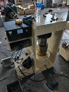 Automatische 2000KN Beton-Druckfestigkeitsprüfmaschine zum Fabrikpreis, 1 Jahr ASTM-Zertifizierung, Elektronisch, 220V, 1000KN für Messungen - Product Image 3