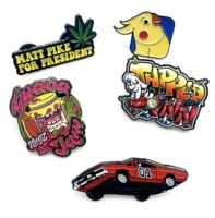 Épingle en émail en gros souvenir en métal mode dessin animé voiture broche insigne mignon conception Anime doux dur personnalisé émail épinglettes