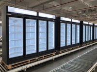 Congélateur vertical 4 portes OEM avec revêtement couleur, système de refroidissement par ventilateur et étagères réglables pour bar sportif et usage quotidien