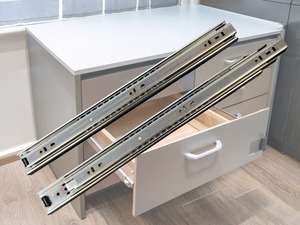 Corredera para cajón GT48 para gabinete metálico con acabado compatible con RoHS - Product Image 2