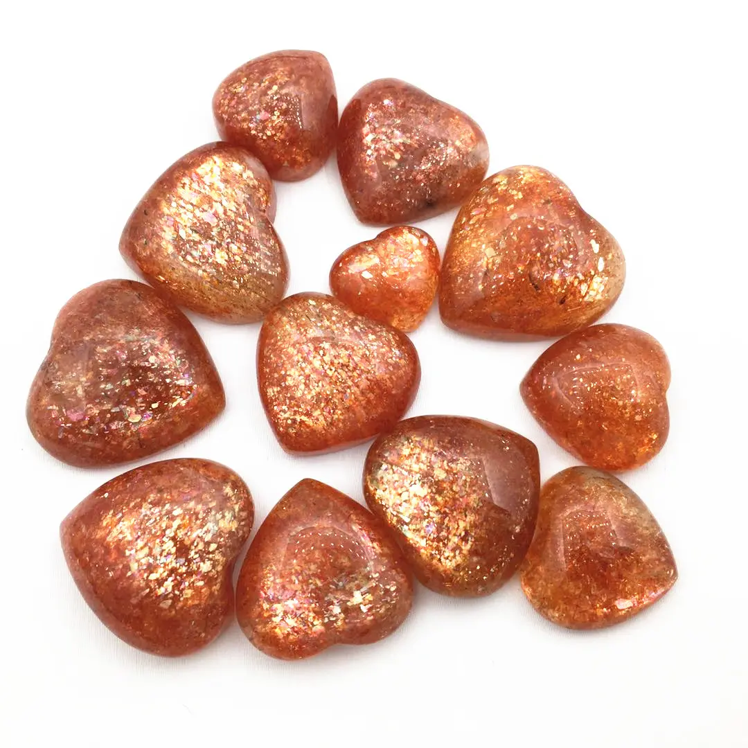 Piedras preciosas de corazones de amor de cristal natural, piedras de sol doradas usadas para decoración y regalos