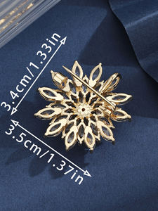 ロマンチックなデイリーウェア銅合金ブローチ象眼細工のジルコンと華麗なクリスタルフラワー繊細な光沢のあるアクセサリー - Product Image 5