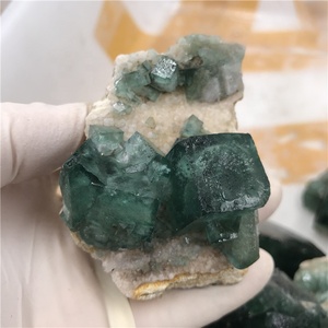 Commercio all'ingrosso naturale di cristallo grezzo <span class=keywords><strong>pietra</strong></span> di guarigione verde <span class=keywords><strong>Fluorite</strong></span> Cluster per la decorazione - Product Image 4