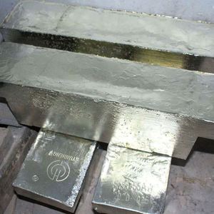 99%-99.9% Used As Anticorrosive Coating Sn Metal <b>Ingot</b> Tin <b>Ingot</b> - Product Image 5